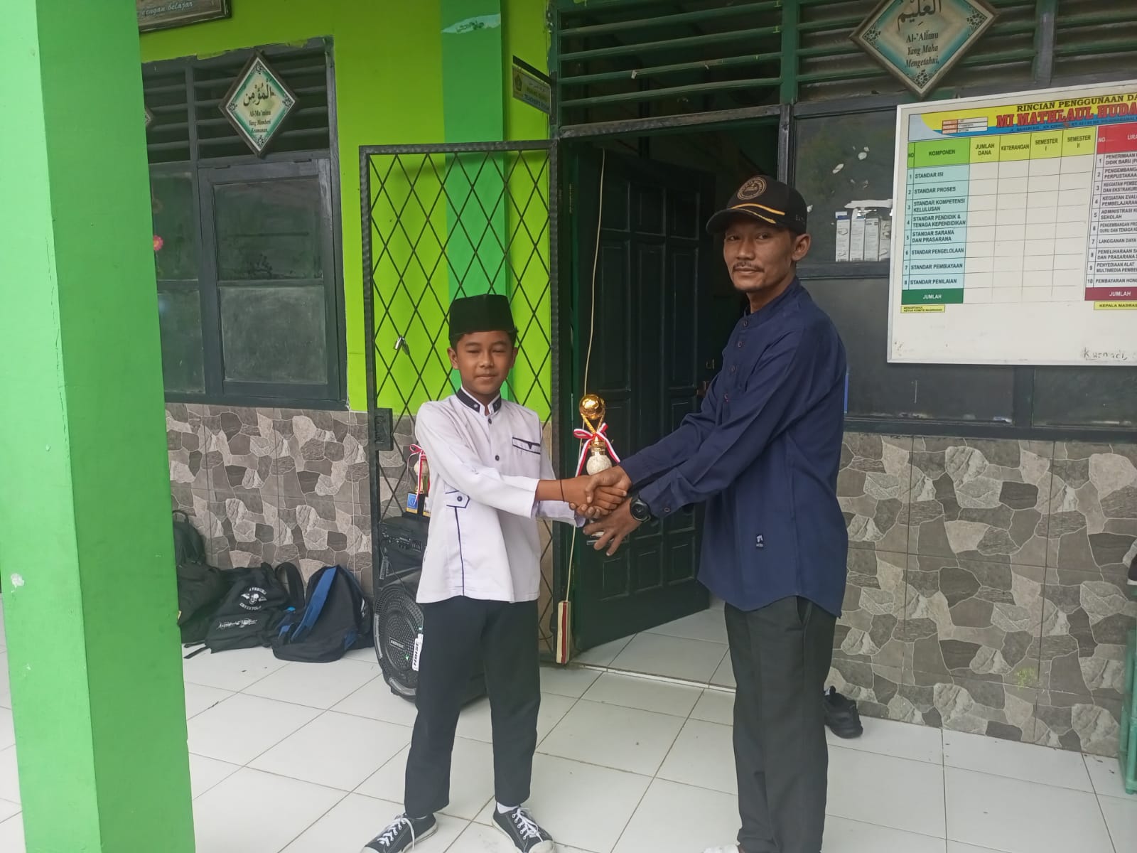 Kegiatan Lomba Open House SMP Assyukroniah Tahun 2024,  sebagai juara Umum