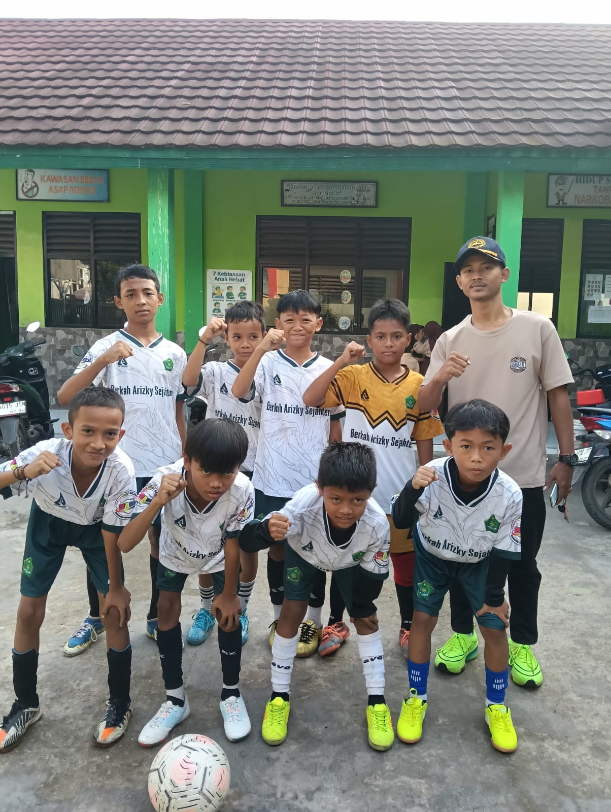 Kegiatan Lomba Open House SMP Assyukroniah_2026-Juara Umum ke 2